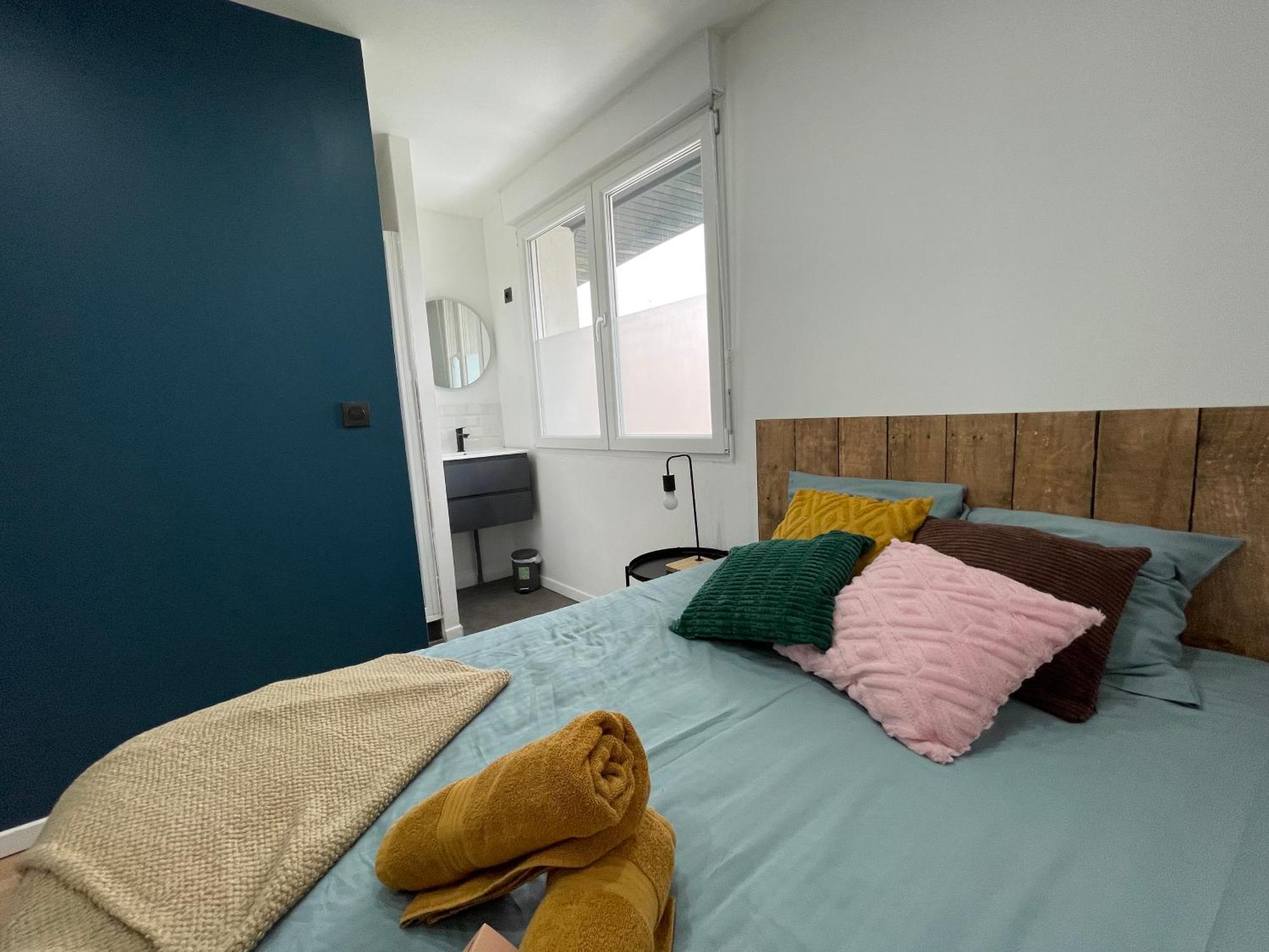 Les 3 Suites - 6 Personnes - 3 Chambres Avec Sdb Privatives Ланс Экстерьер фото