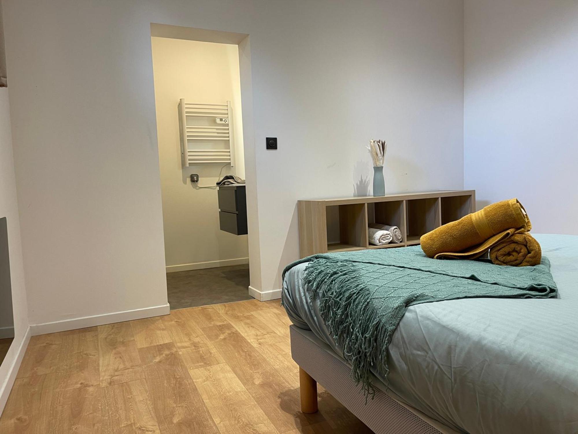 Les 3 Suites - 6 Personnes - 3 Chambres Avec Sdb Privatives Ланс Экстерьер фото