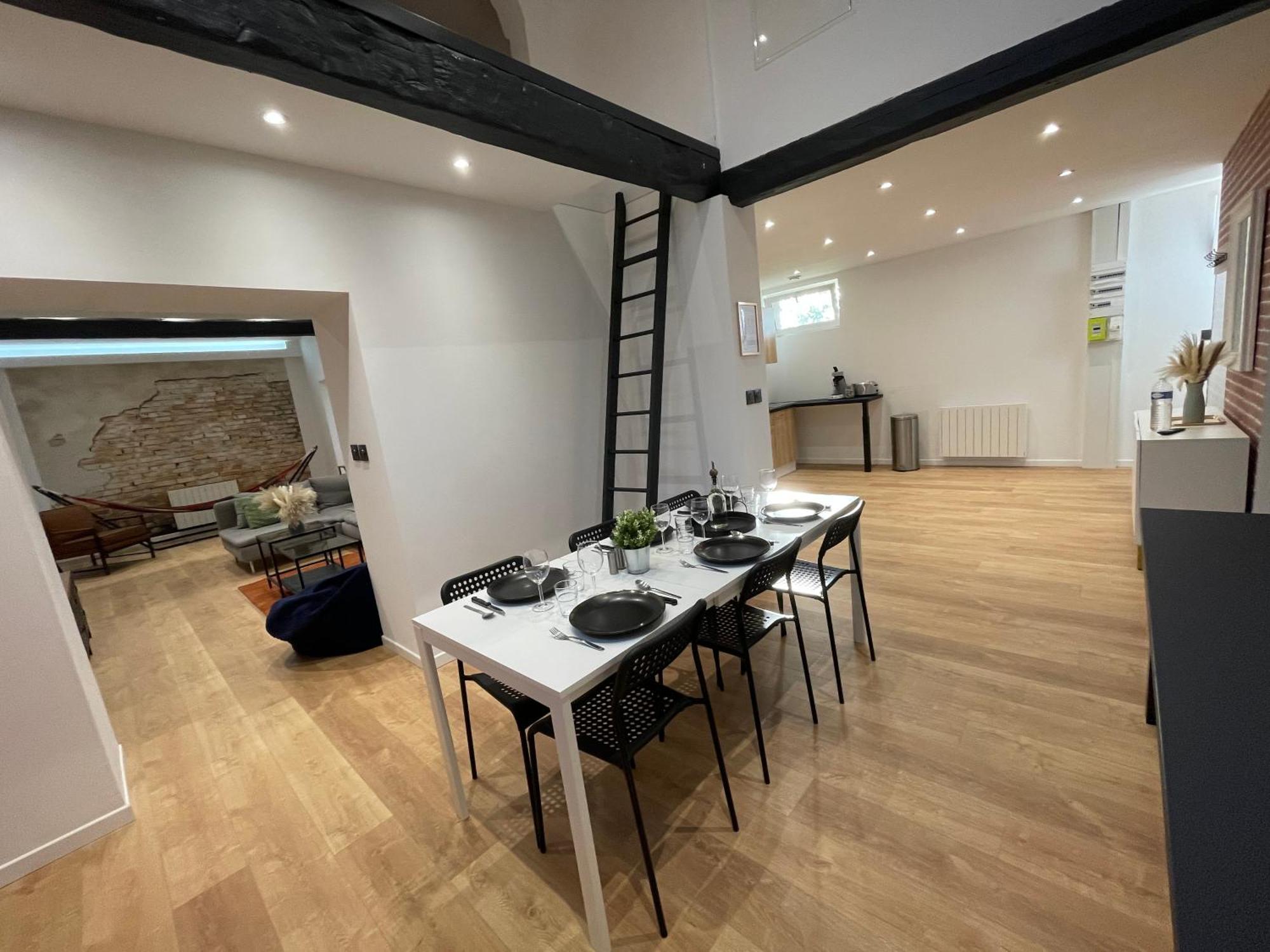 Les 3 Suites - 6 Personnes - 3 Chambres Avec Sdb Privatives Ланс Экстерьер фото